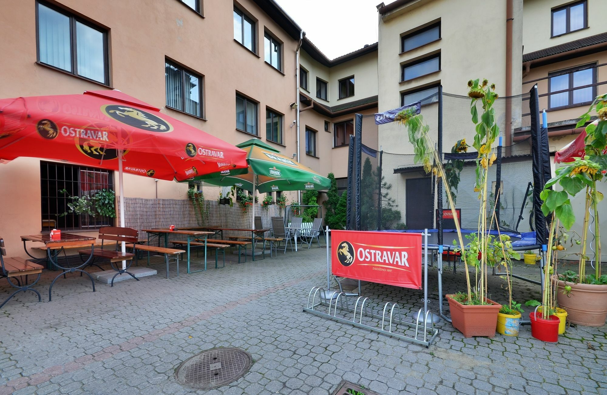 אוסטרבה Hotel Isora מראה חיצוני תמונה